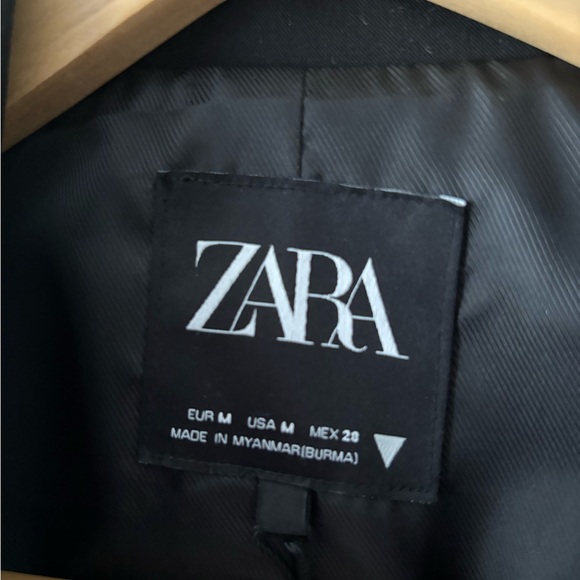 Classic Black Blazer - Picture 2 of 4